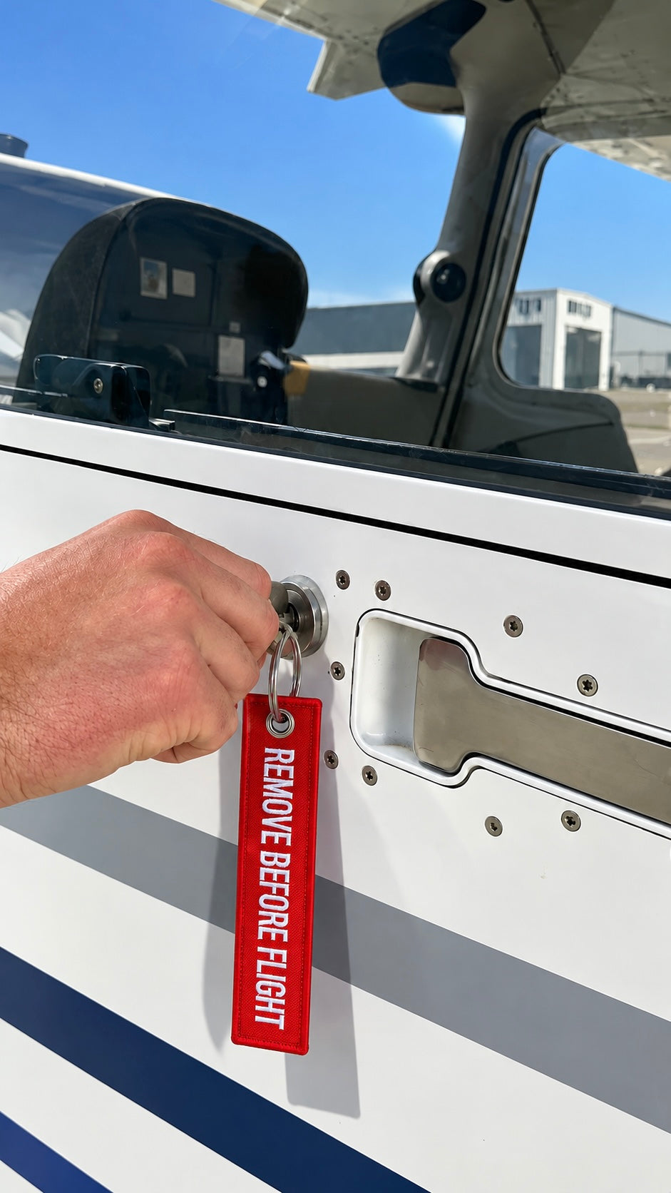 REMOVE BEFORE FLIGHT Keyring